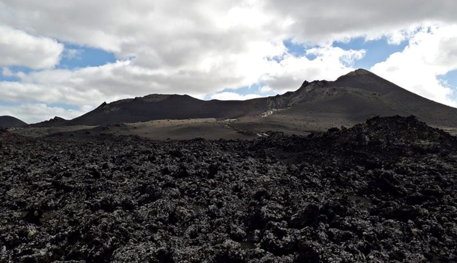 Senderismo Lanzarote presenta su programa de actividades para enero