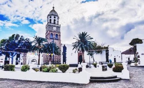 Teguise presenta una agenda cultural de mayo marcada por la música y el Mes de Canarias