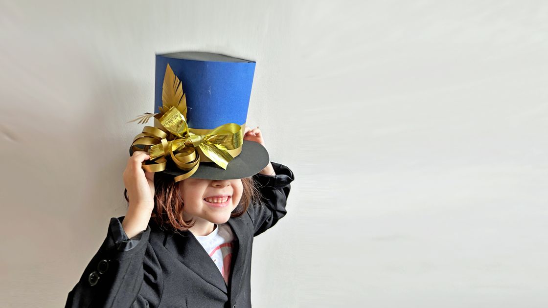 Susie Rugg: Paper Dress-Ups for the Silver Screen | Heart of Randwick