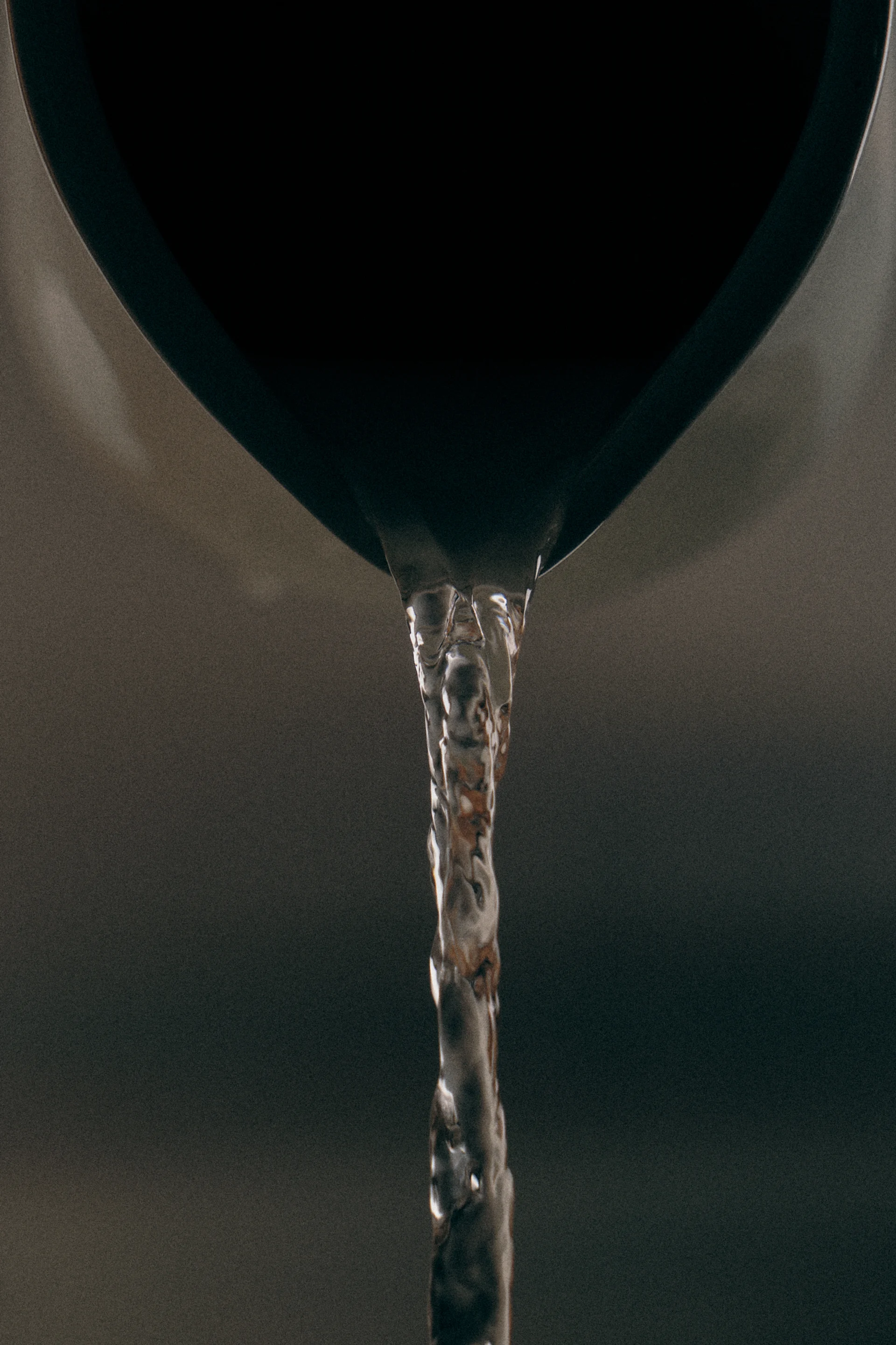 Flowing water from carafe