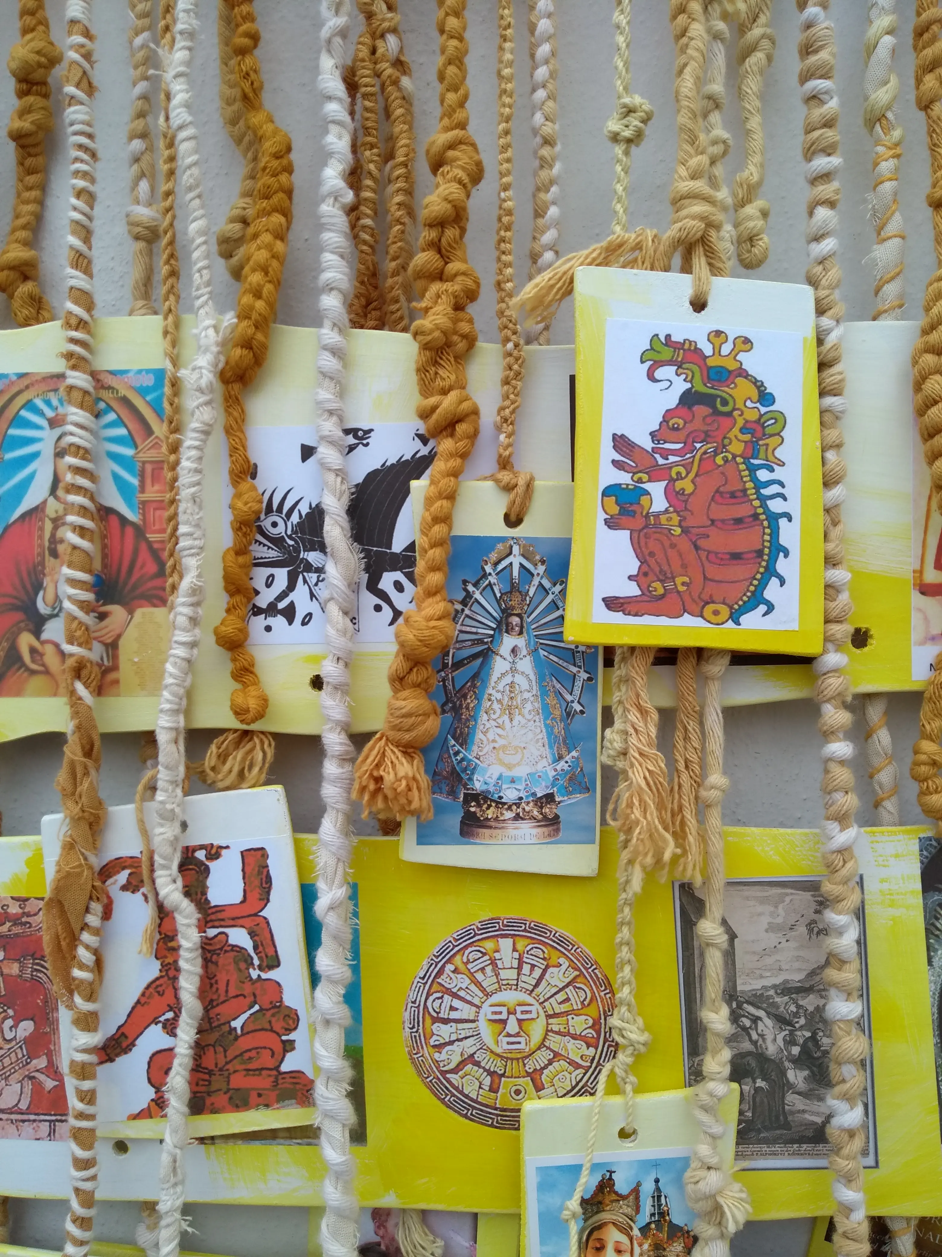 Retablo nómade para creyentes de la América que no fue. De la serie Juntarse 64 /30.000