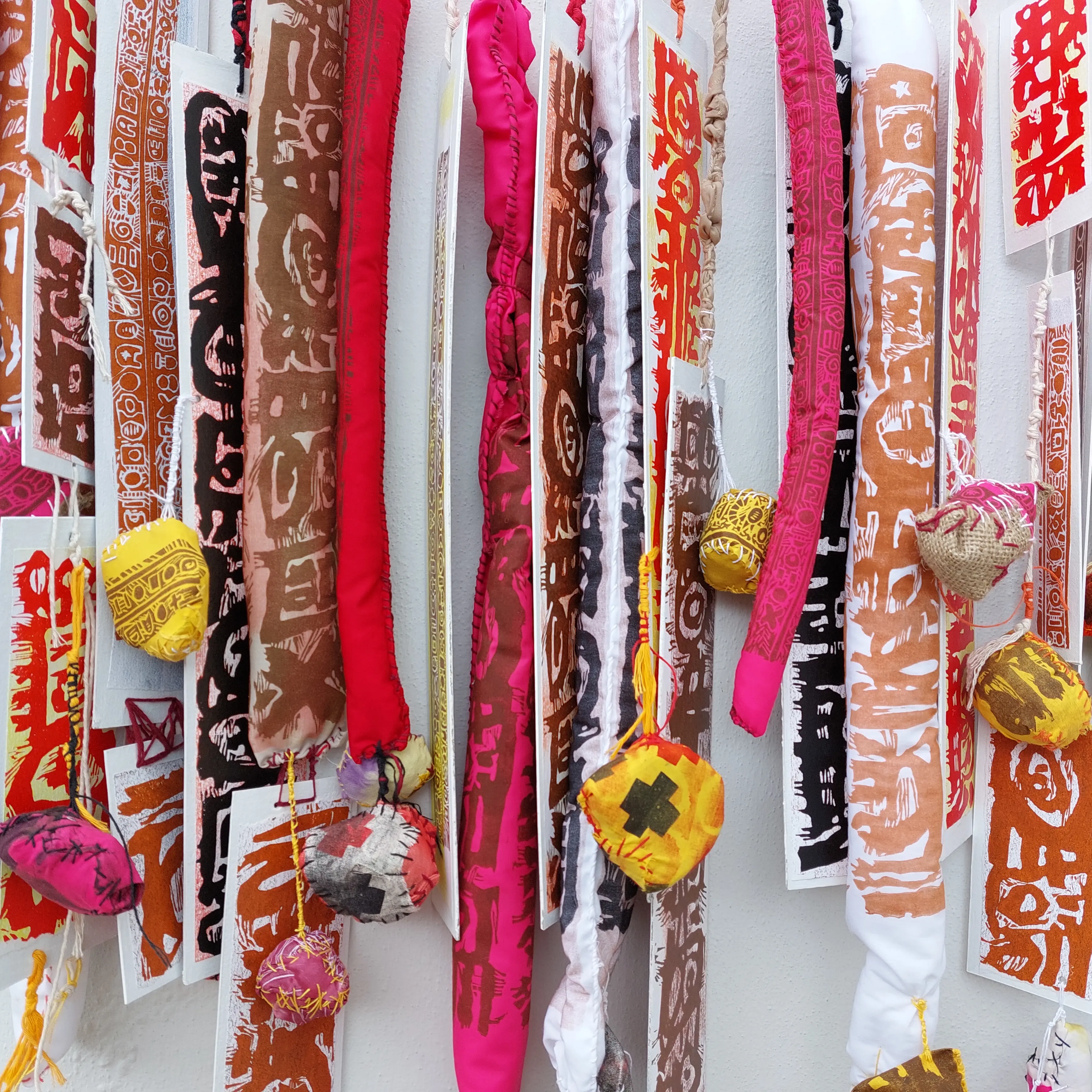 Cálidos escritos en tiempos de pandemia (detalle)