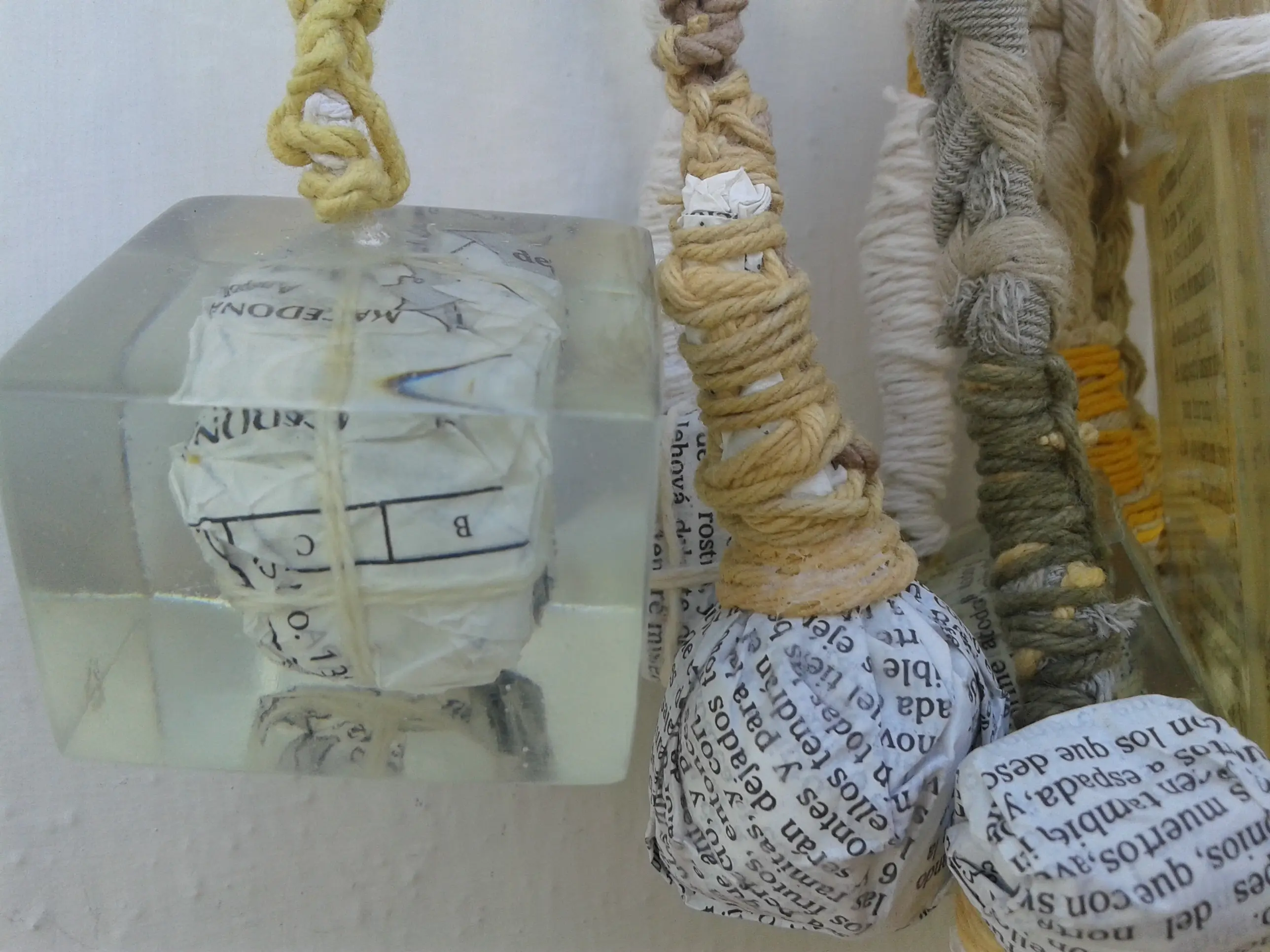 Biblia en la América que no fue. De la serie JUNTARSE  85/30.000. (detalle)