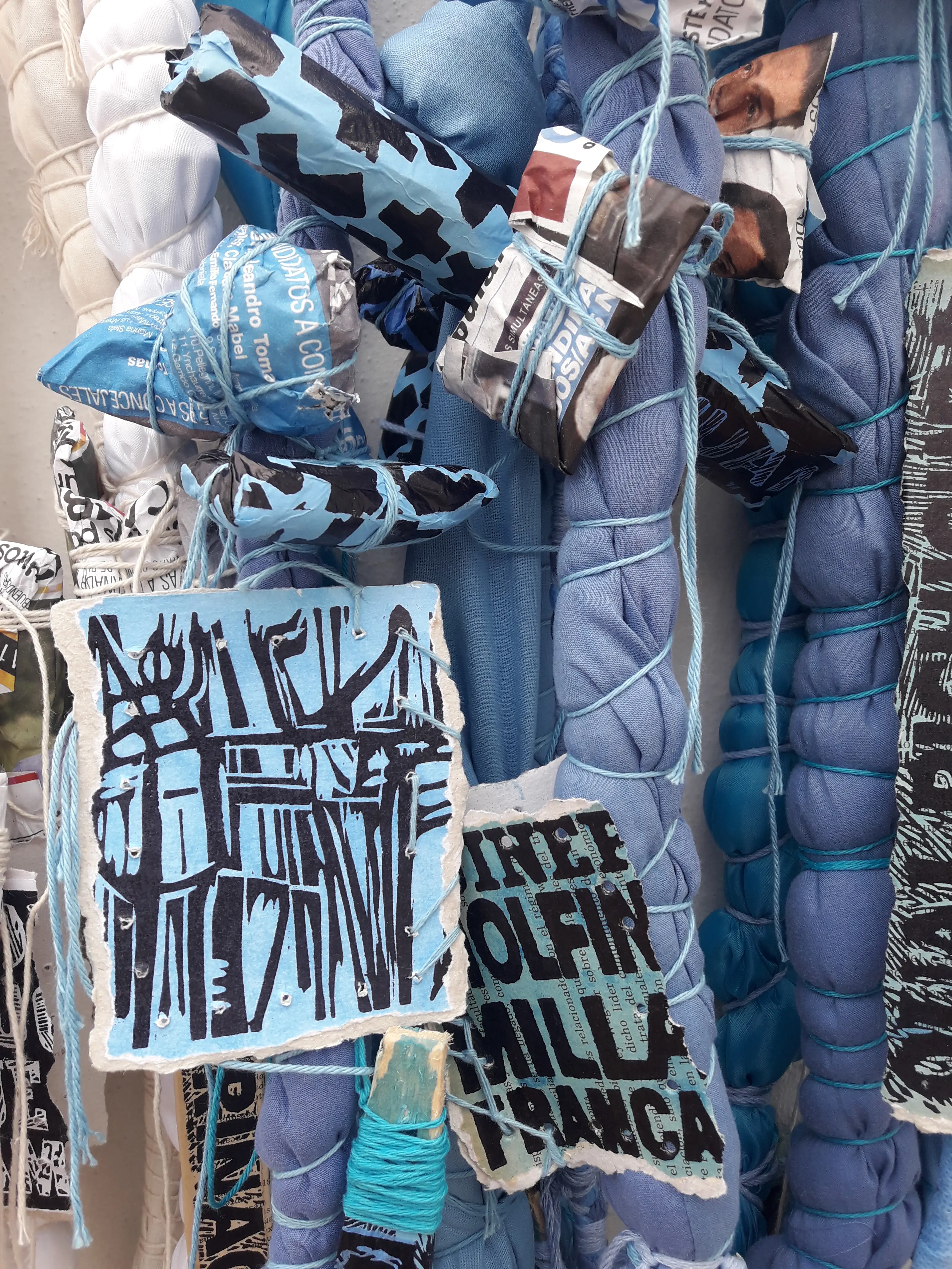 Cruce de Historias que siguen sin encontrarse - De la serie JUNTARSE 105/30.00