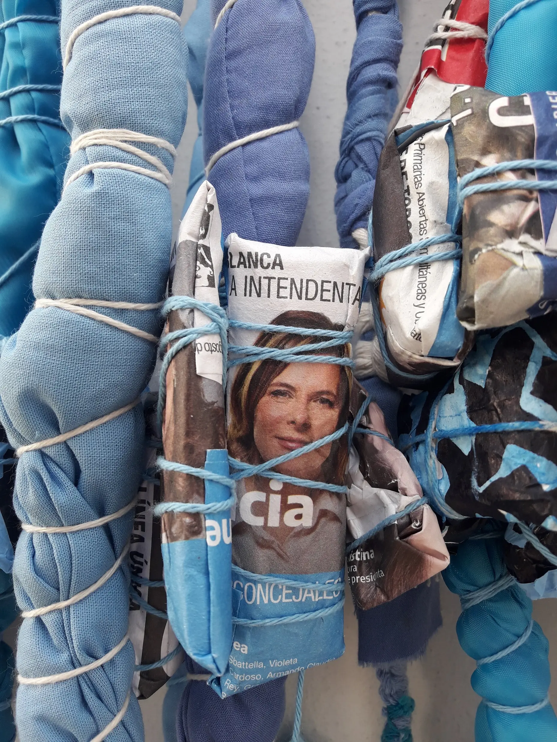 Cruce de Historias que siguen sin encontrarse - De la serie JUNTARSE 105/30.00