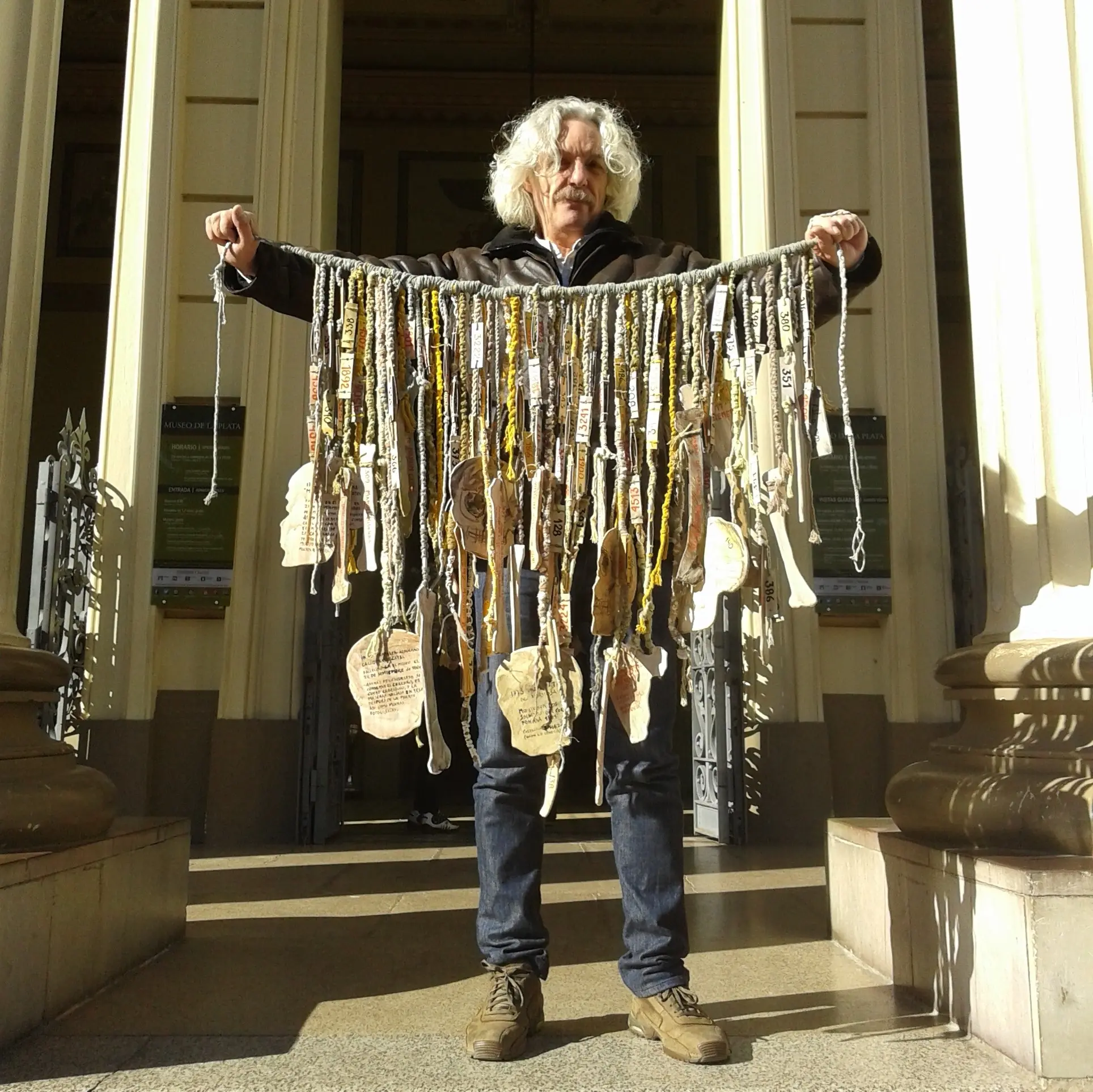 Colección macabra, de la serie JUNTARSE 77/30.000