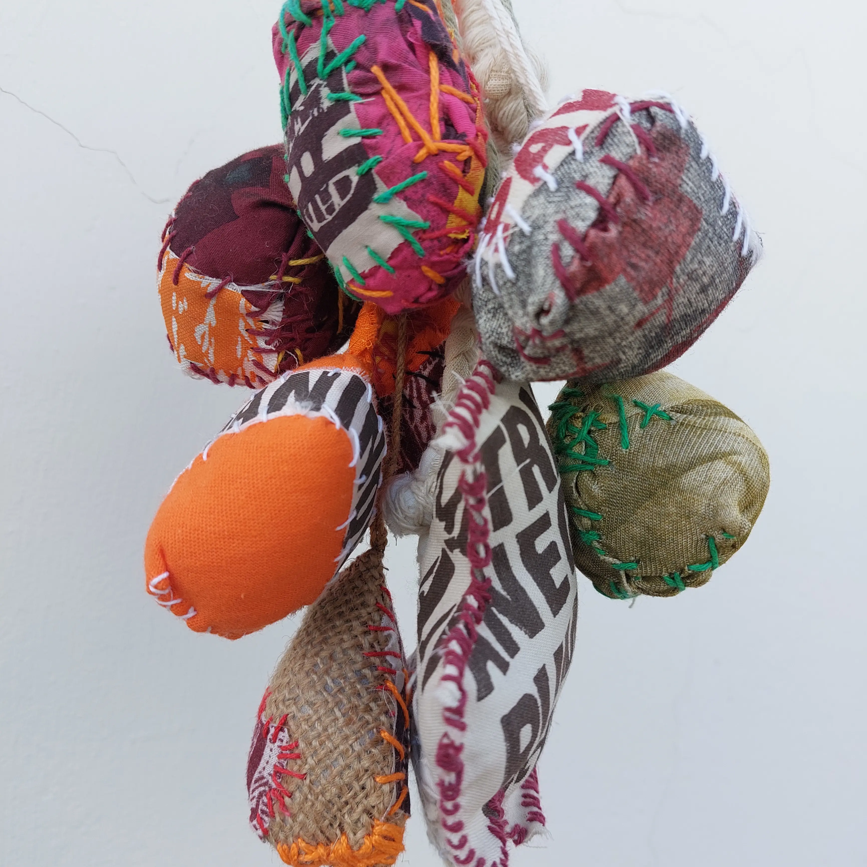 Racimo de memorias. De la serie JUNTARSE 3.379/30.000