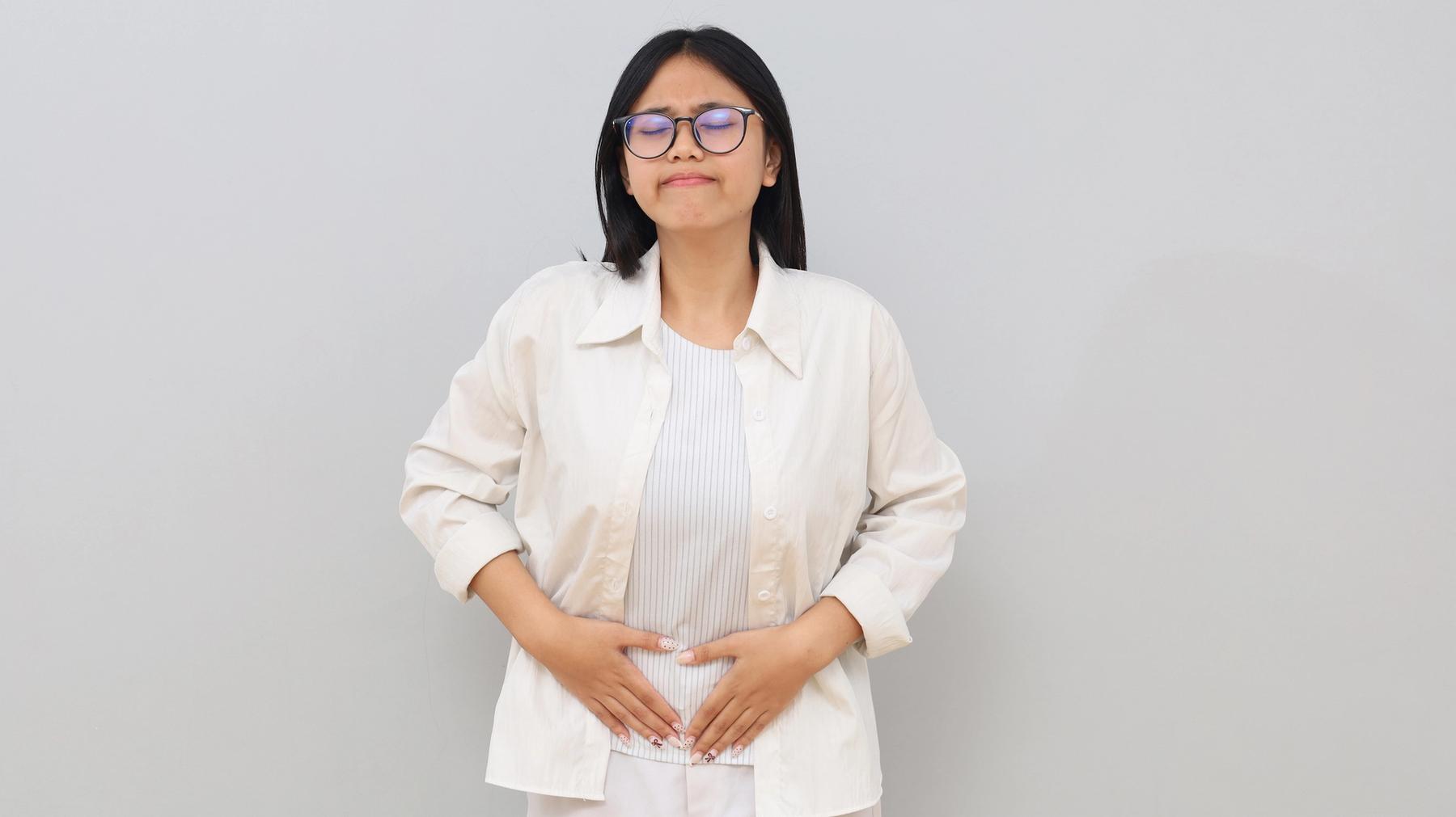 SIBO Symptoms: 10 Warning Signs You Shouldn't Ignore | Dr Pal's NewME
