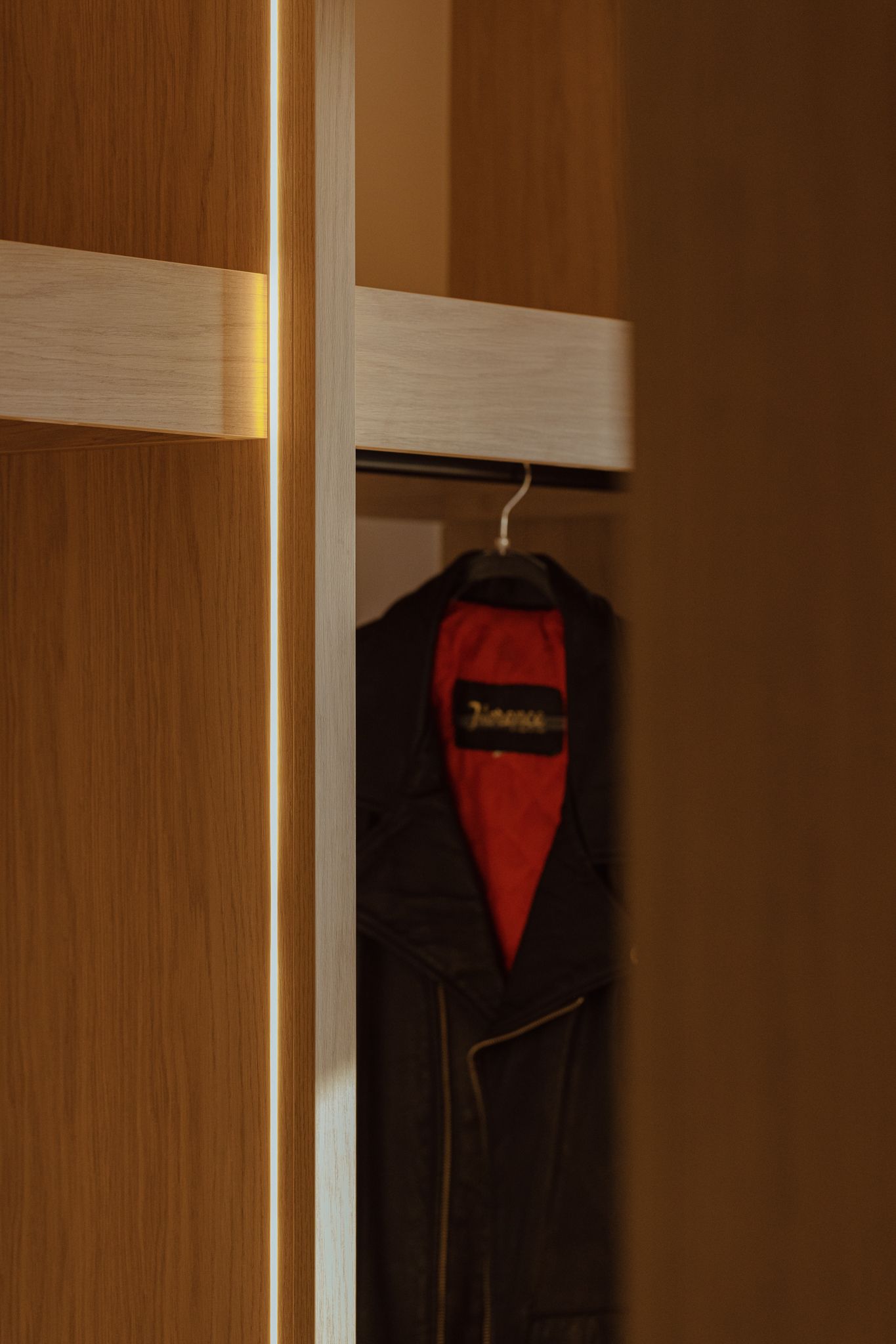 West Lakes Shore, Walk-in robe