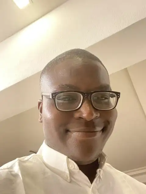  Olumide Jegede – Product Designer & Working In Lagos