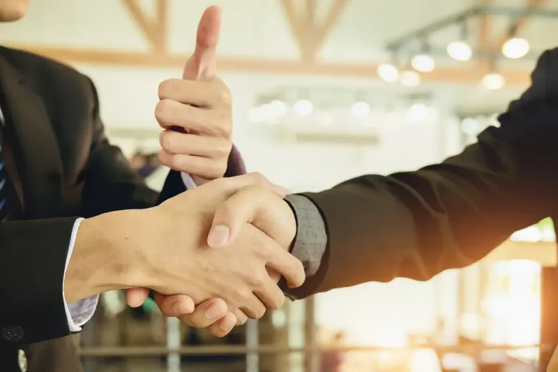 ネイティブチェックを任せる人の条件