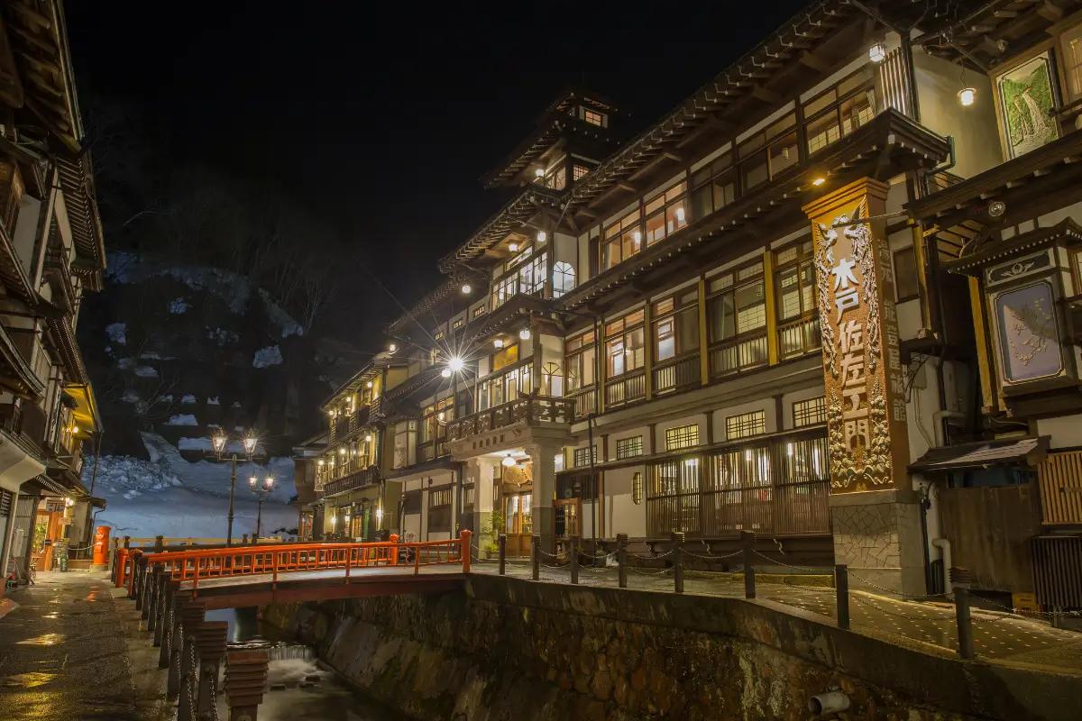 ホテル・旅館
