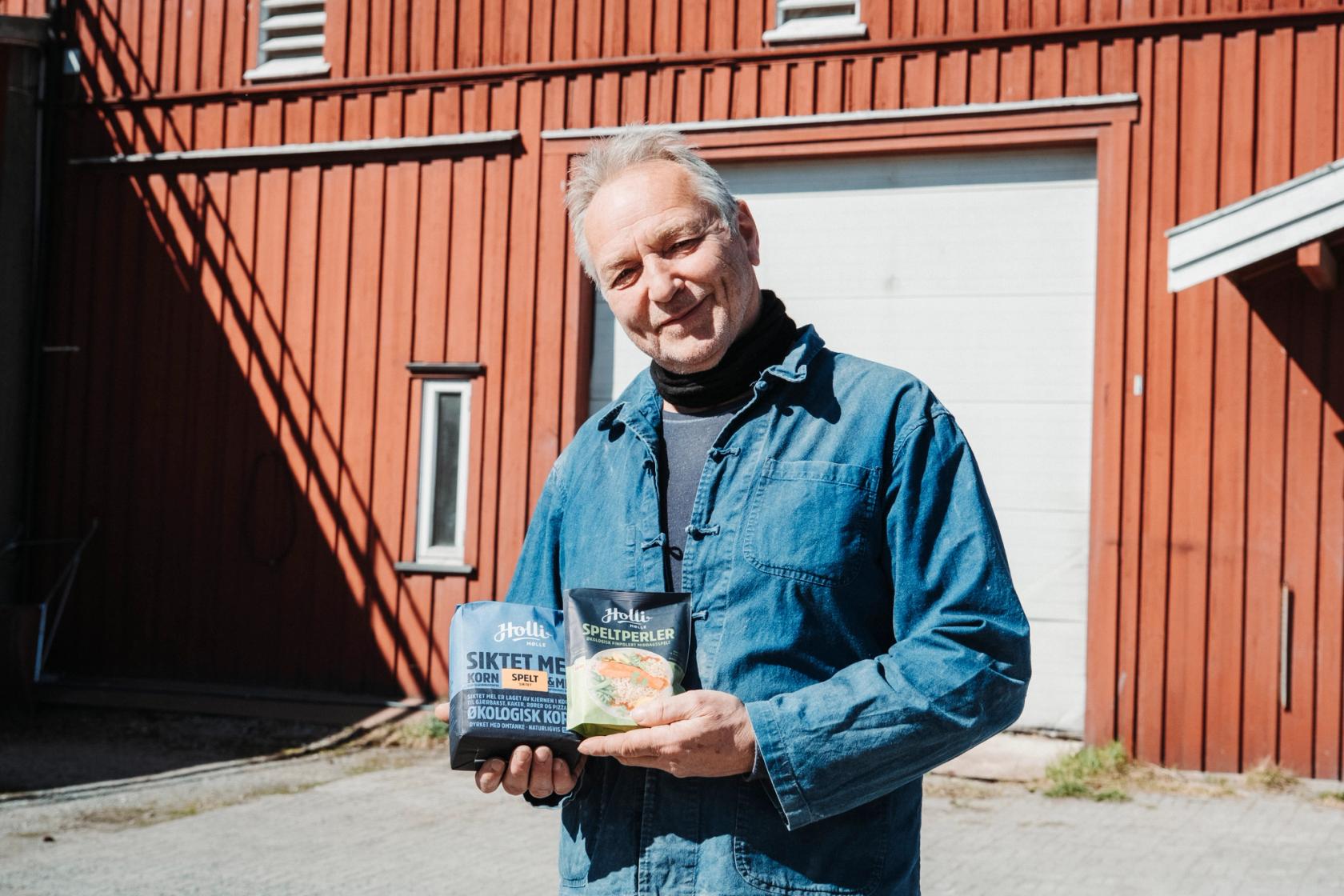 I Spydeberg har Trygve Nesje på Holli Mølle virkelig tatt vare på, og hentet frem, gamle kornsorter og laget mel som kundene ikke kan få nok av.