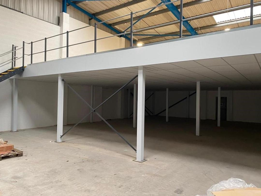 Warehouse mezzanine flooring with upstairs