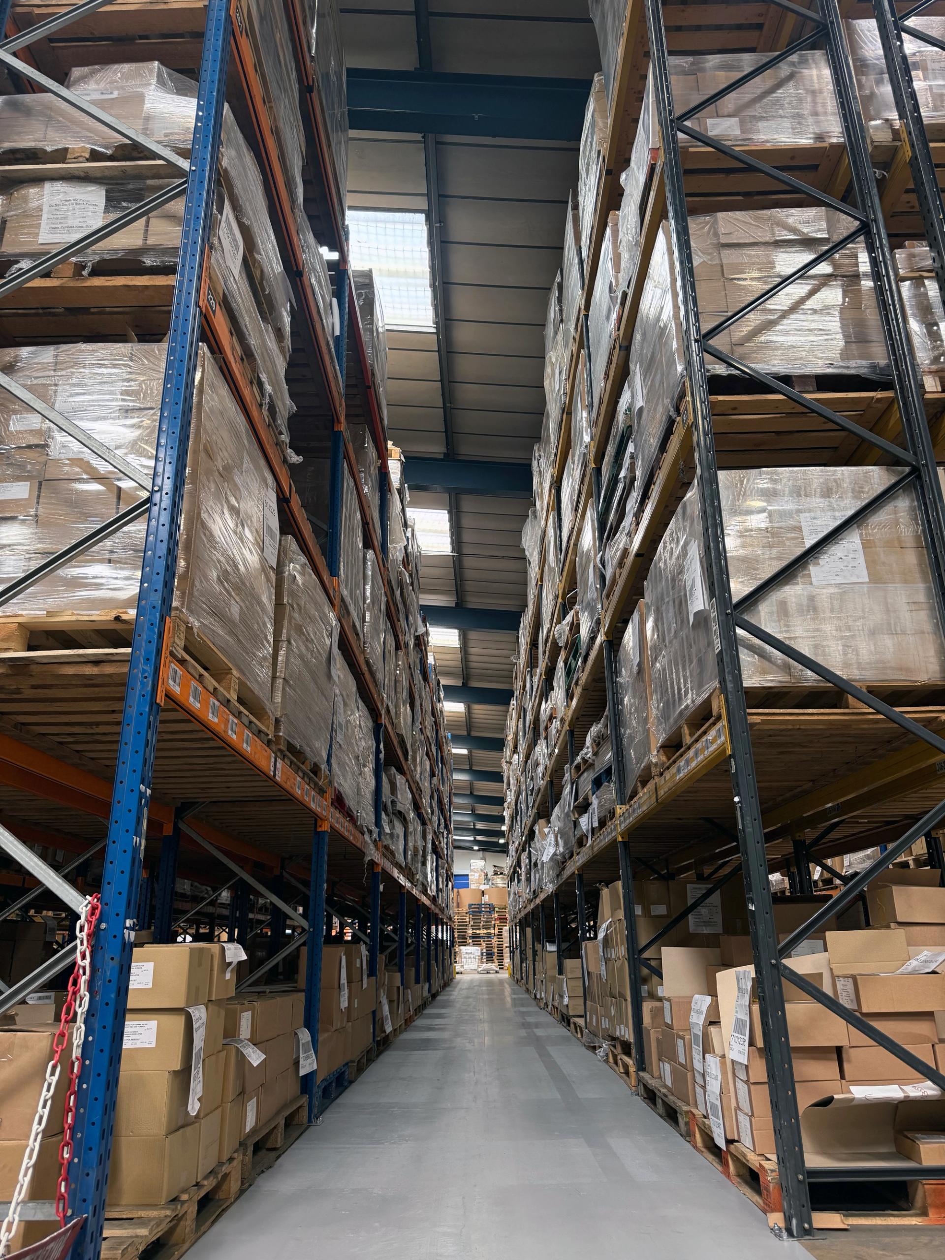 Double deep pallet racking