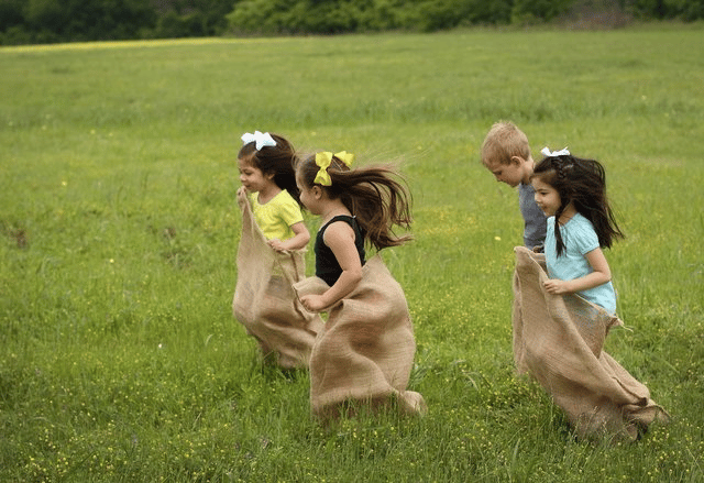Kids Sack Racing
