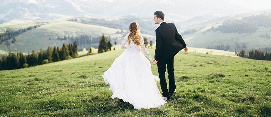 7 Reasons to Get Married at a Small Wedding Venue