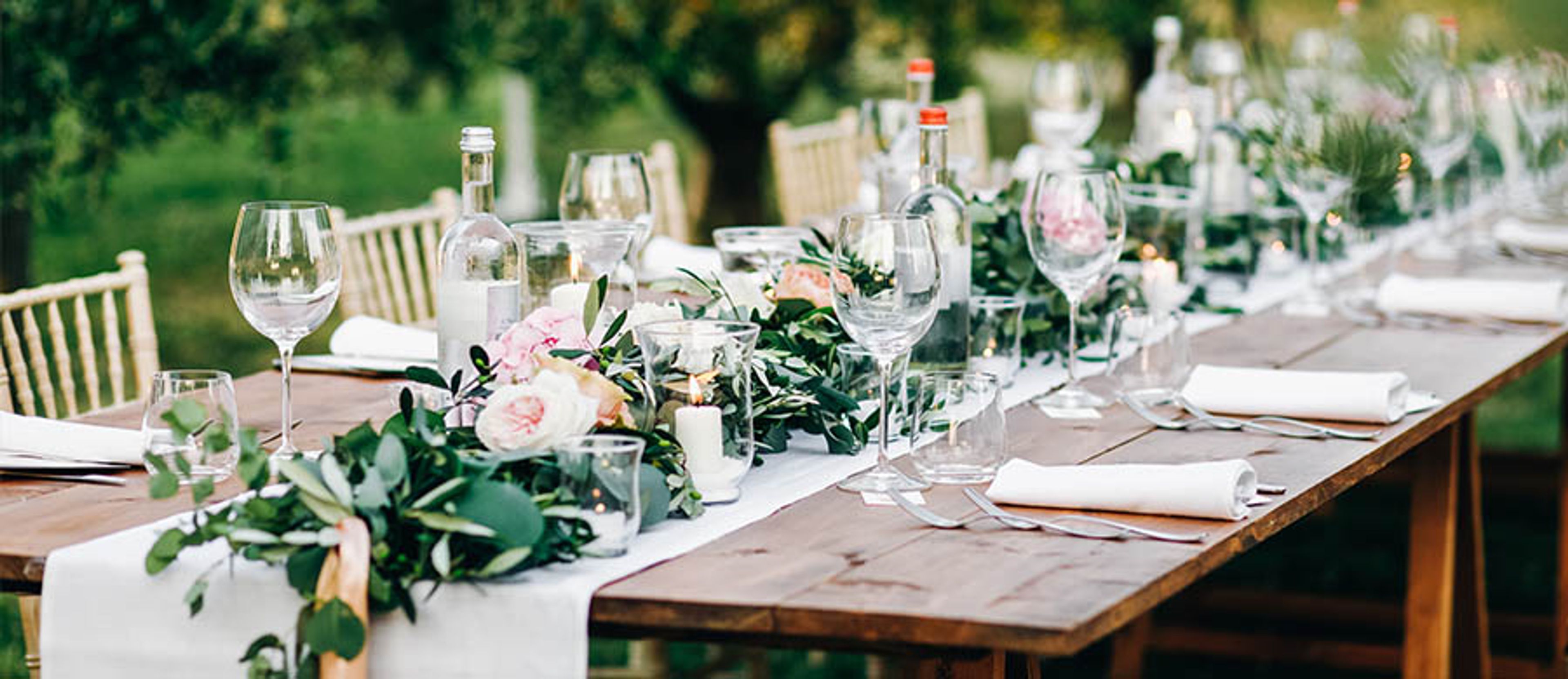 7 Reasons to Get Married at a Small Wedding Venue
