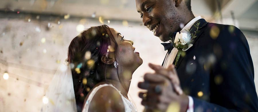 7 Reasons to Get Married at a Small Wedding Venue