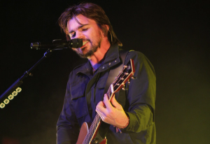 Juanes regresa para encender los corazones de la capital de Noruega