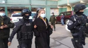 Hospitalizan a expresidenta de Bolivia Jeanine Áñez