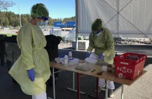 Ciudadanos extranjeros que deban o deseen salir de Noruega a través de Suecia, tendrán que realizarse test y portar certificado de test negativo