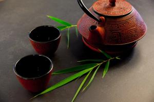 Noruega: Inspección de Alimentos recomienda limitar el consumo de té de hierbas debido a hallazgo de toxinas vegetales