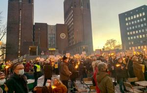 Oslo: Gran manifestación contra cierre del hospital de Ullevål