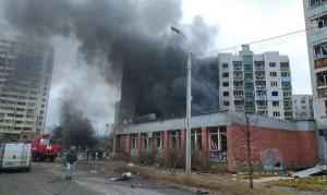 Bombardeo ruso sobre refugiados en las afueras de Kiev