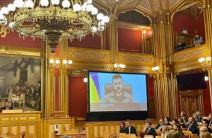 Zelensky pide a Noruega que cierre los puertos a los barcos rusos