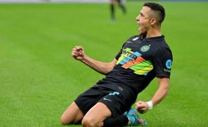 "Una joya loca": Alexis Sánchez repleta las portadas en Europa