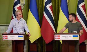 Noruega evalúa enviar 7.300 millones de dólares en ayuda a Ucrania