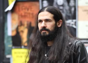 Å spille Black Metal i Iran kan koste deg livet