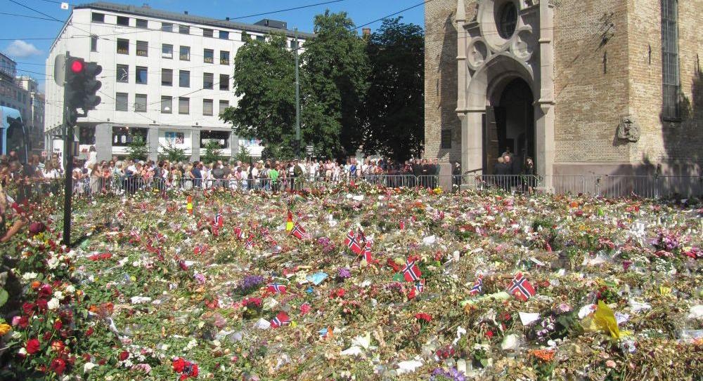Un mar de flores en Oslo Domkirke