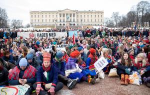 Los activistas samis finalizan las protestas este viernes frente al Palacio Real