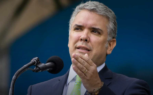 Presidente de Colombia hablará con embajador ruso sobre presencia militar en Venezuela