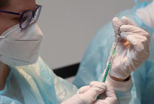 Noruega: Más de 100.000 personas han recibido cuarta dosis de vacuna contra el coronavirus