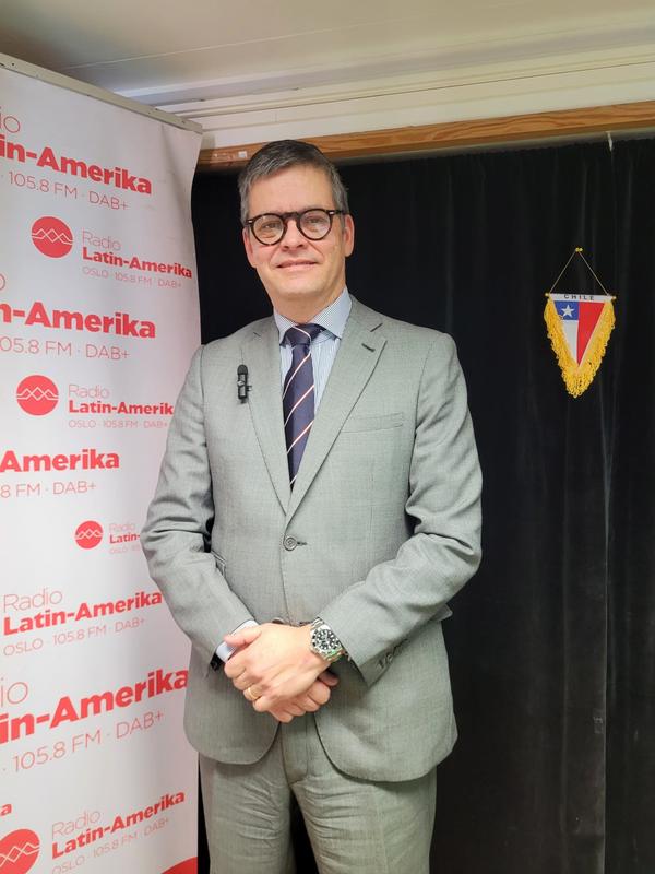 Embajador de Chile, Hellmut Lagos
