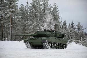 Noruega destinará 357 millones de euros para reforzar su defensa este año