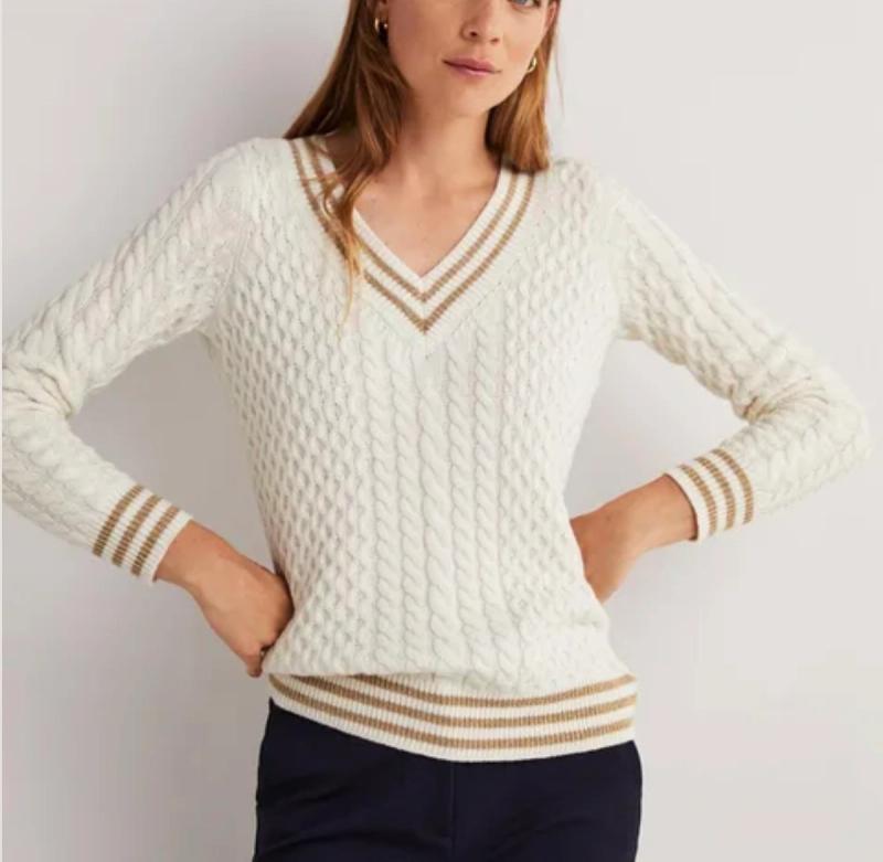 Cable knit sweater 