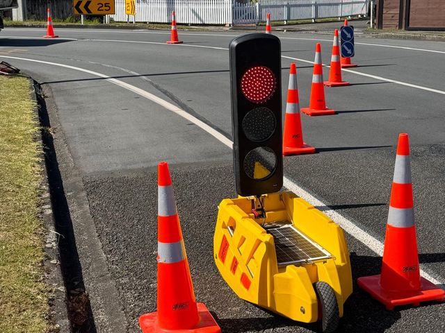 STOP/GO SERVICES
