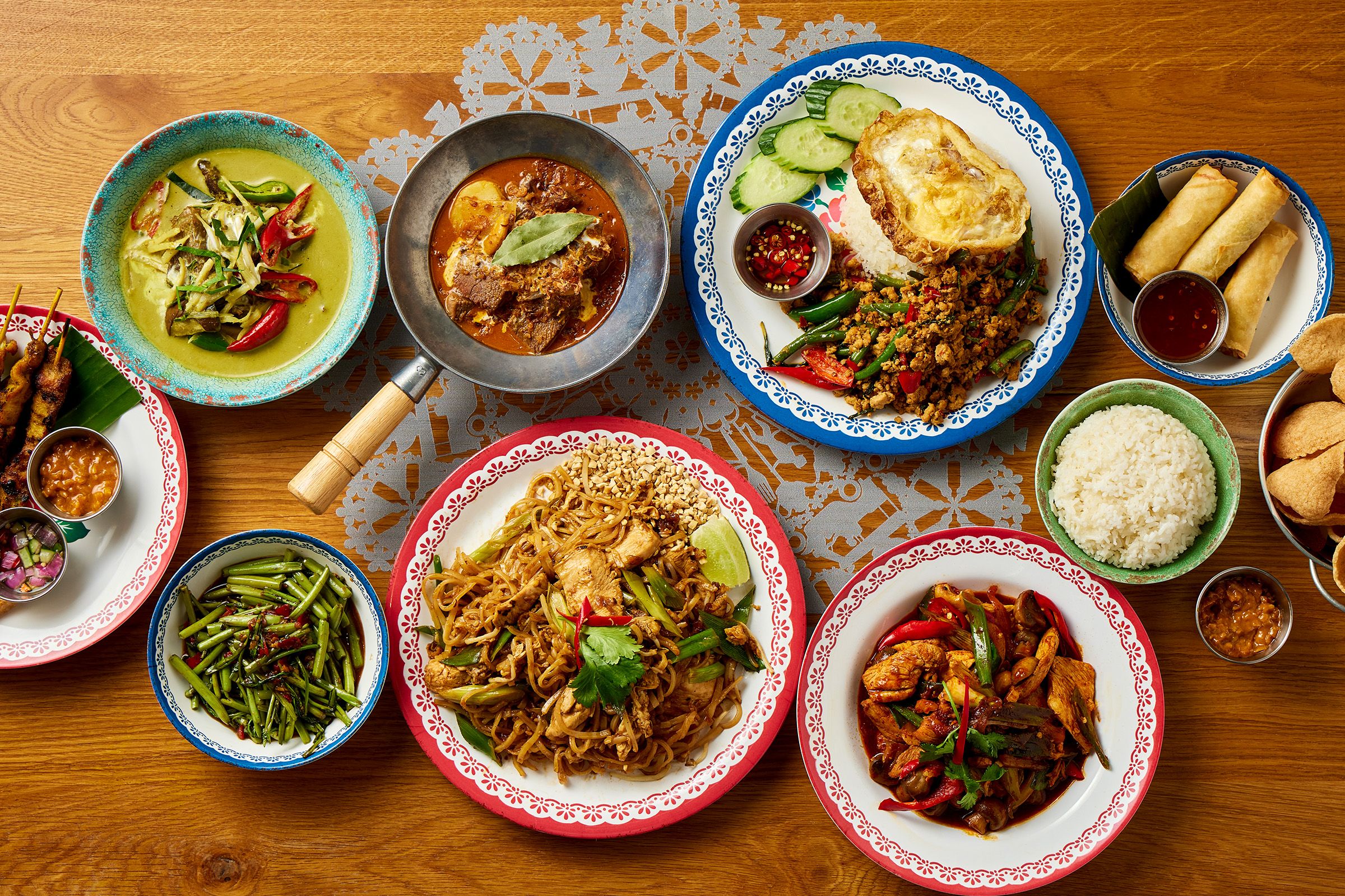 Order Rosa's Thai Near you