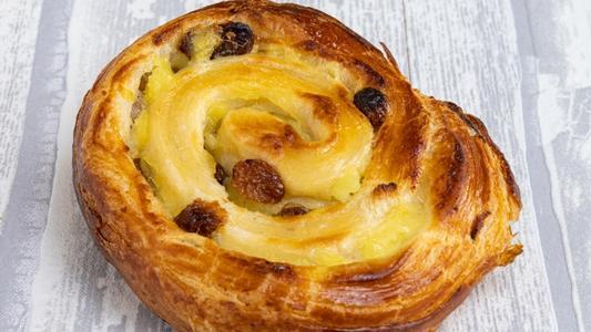 Pain Aux Raisin