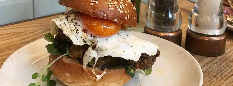 Brunch Near Me for Delivery & Takeaway