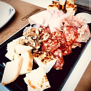 Tabla Snack de Embutidos y Queso