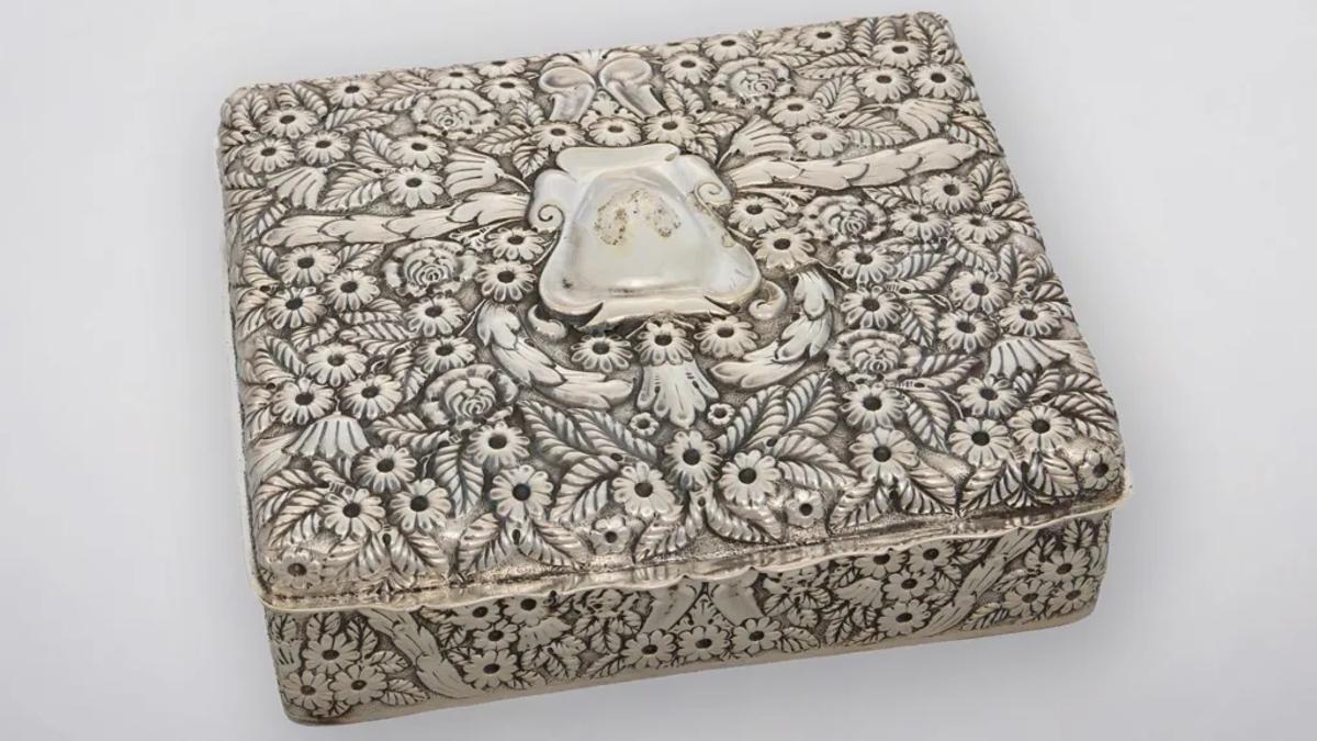 Family's Attic Find Sells for Almost £60,000 at Auction