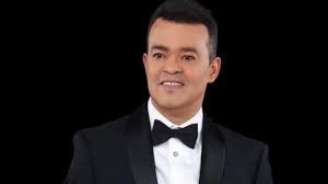 Alex Bueno, Dominican Merengue Star, Dies at 62