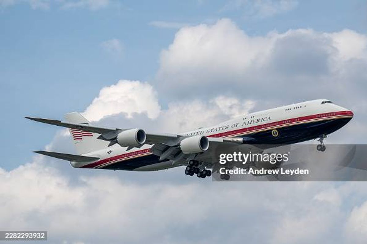 Trump Air Force One Swap Raises Security Questions