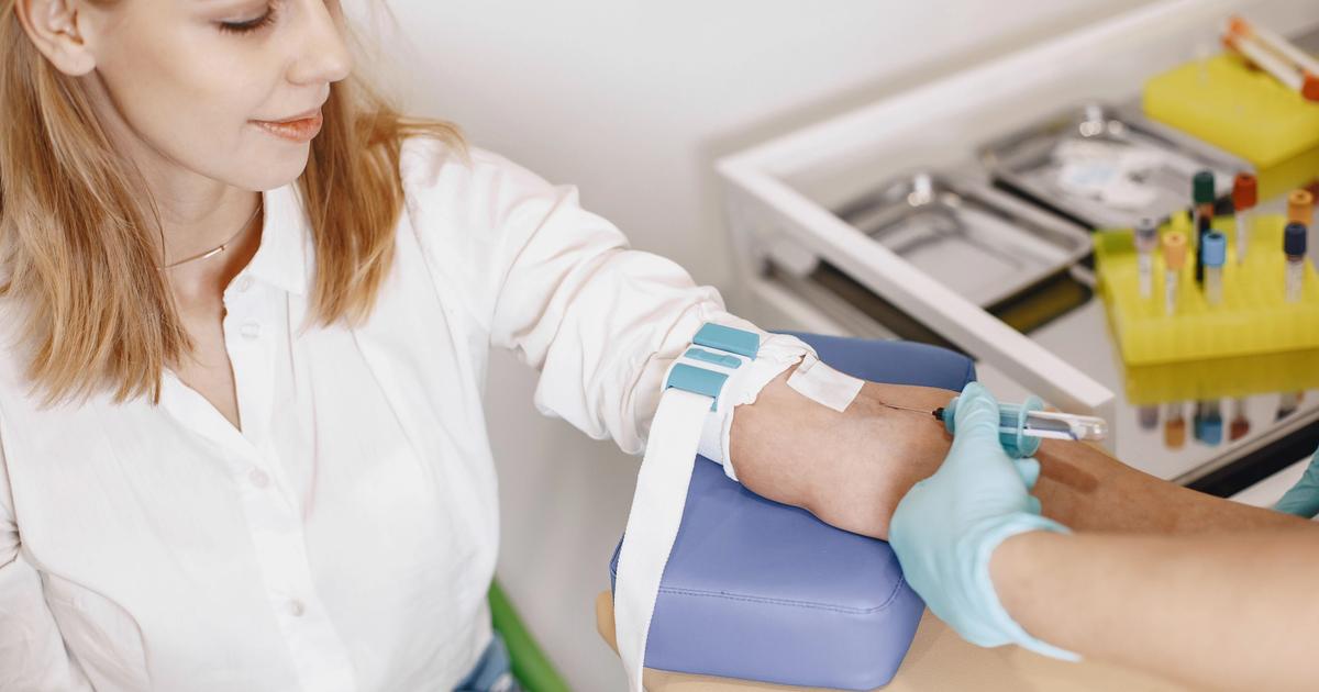 The FDA could approve the first blood test capable of screening for dozens of cancers by the end of the year, a shift that could reshape how cancer screening works.