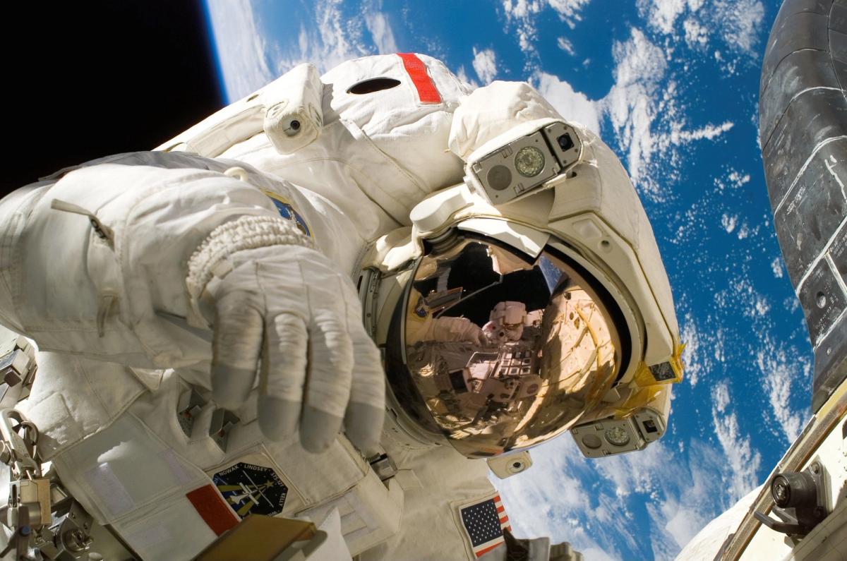 NASA Opens Yearlong Moon and Mars Simulation